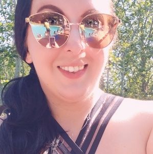 Meet your Posher, Amy